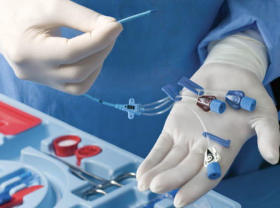 Accesos vasculares para pacientes críticos en UCI.